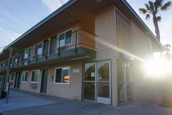 Americas Best Value Inn Thousand Oaks image 3