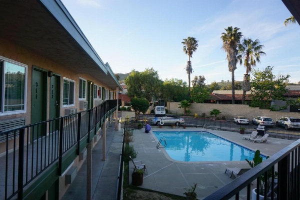 Americas Best Value Inn Thousand Oaks image 5